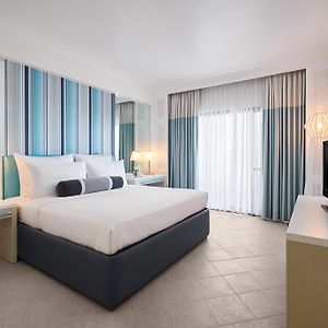 Deluxe King Room Sea View
